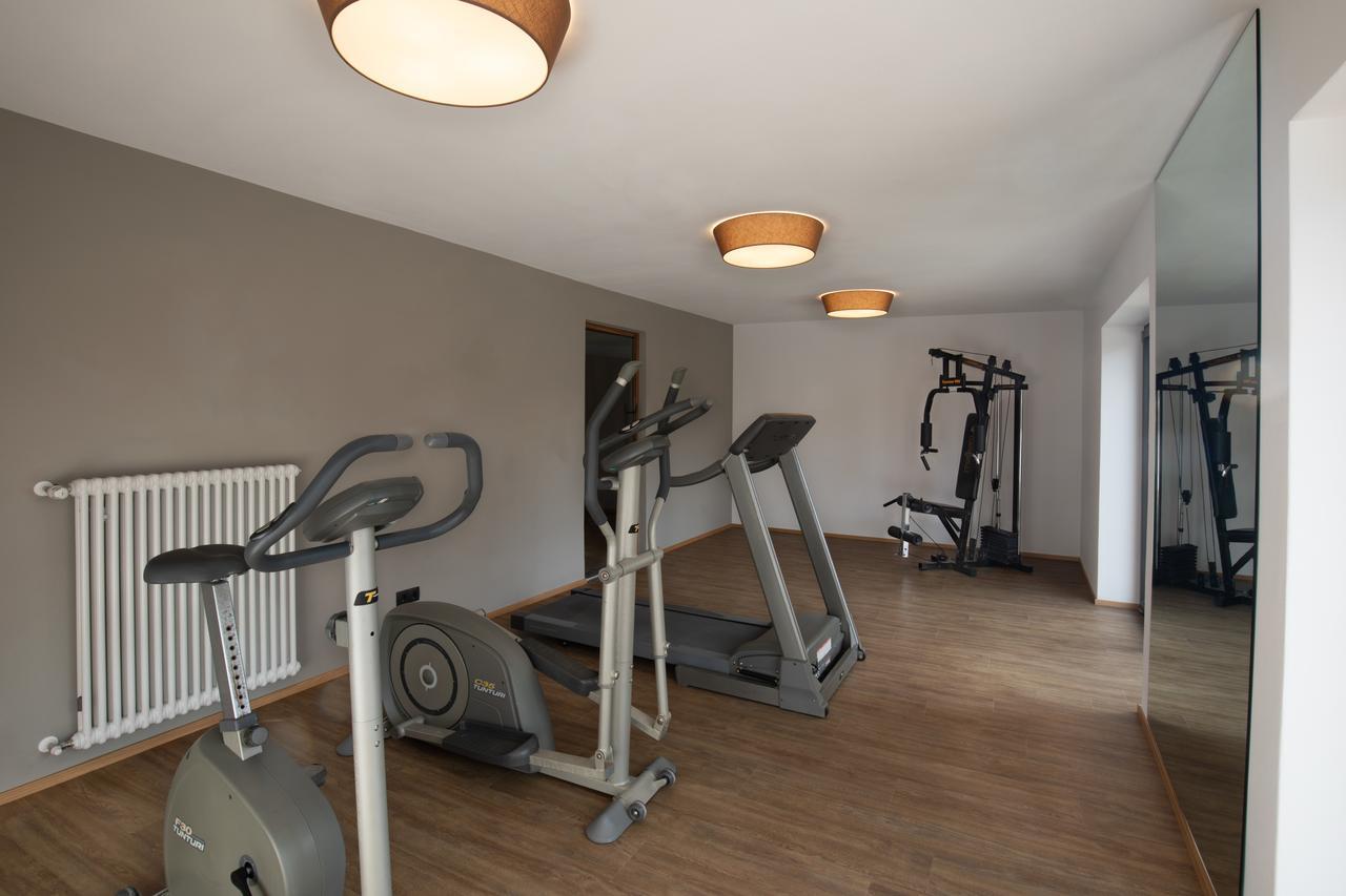 פיה Gartenhotel Voelser Hof - Adults Only מראה חיצוני תמונה